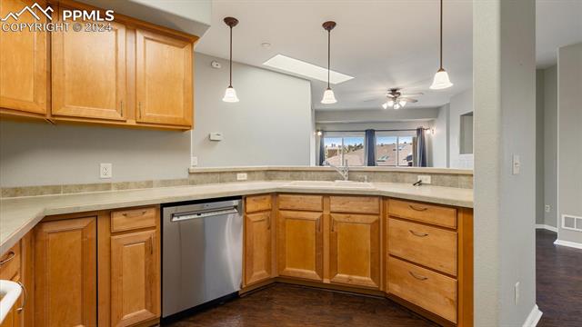 1845 Montura View 202