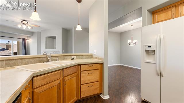 1845 Montura View 202