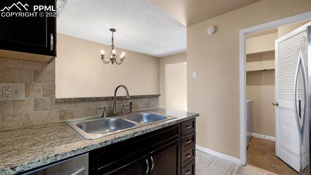 524 Shady Crest Circle