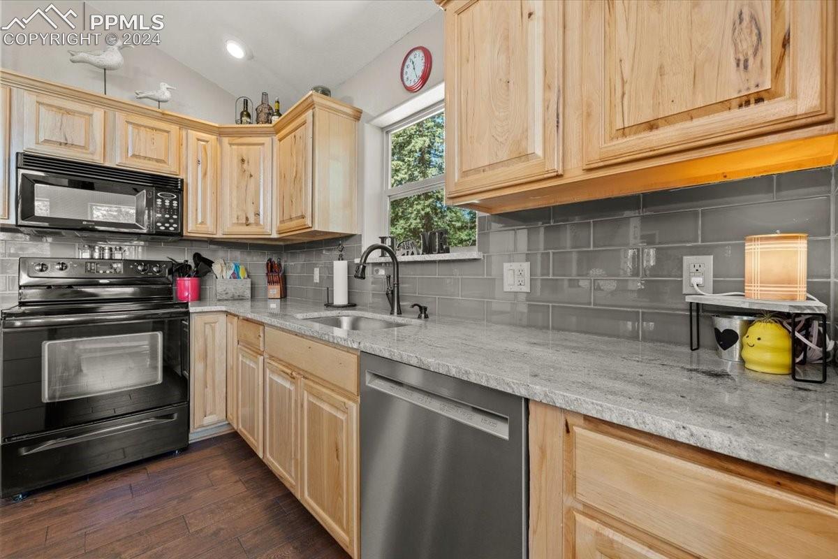 243 Donzi Trail