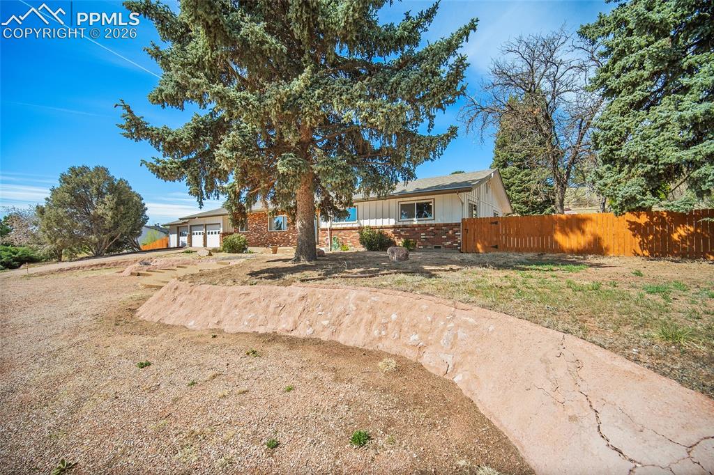 2304 Lazy R Lane