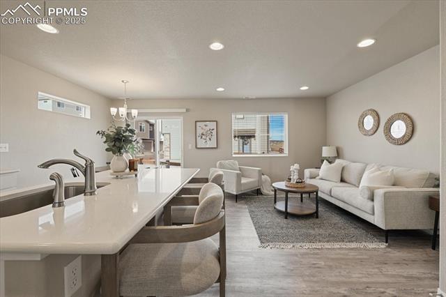 6970 Tacarcuna Wood Grove