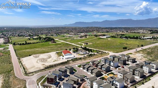 6970 Tacarcuna Wood Grove