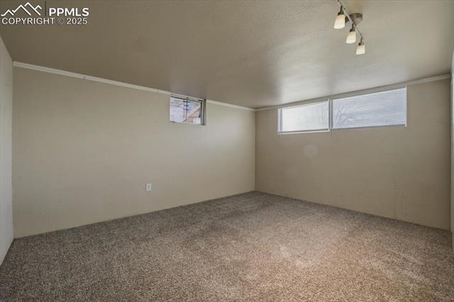 1133 Farragut Avenue