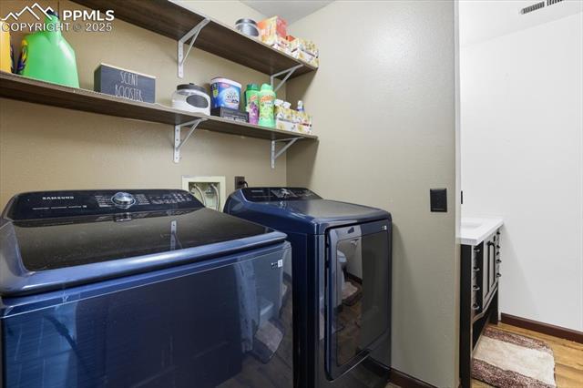 995 Square Dance Lane