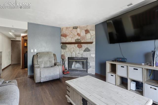 995 Square Dance Lane