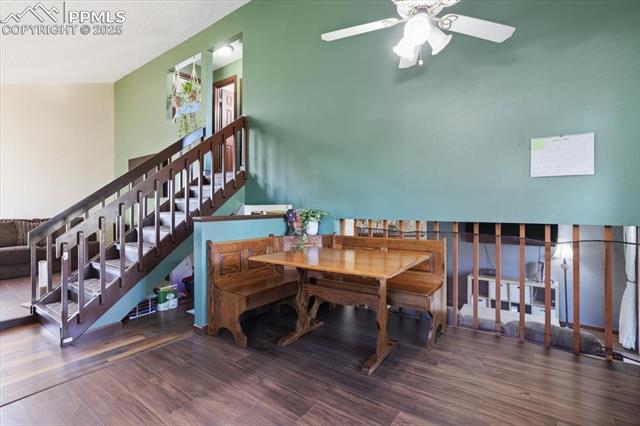 995 Square Dance Lane