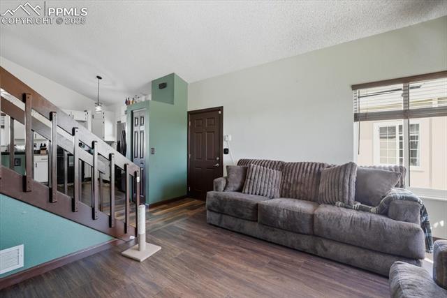 995 Square Dance Lane