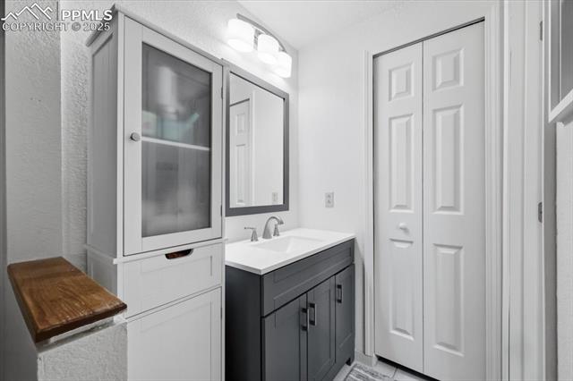 3280 Bunker Hill Drive