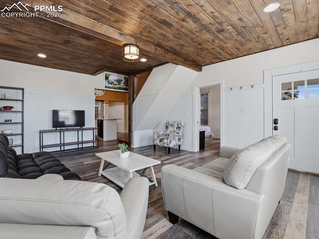 3306 W Colorado Avenue