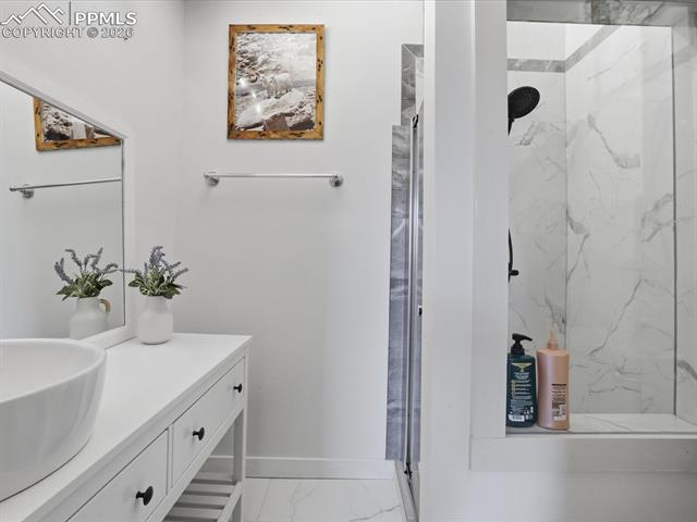 3306 W Colorado Avenue