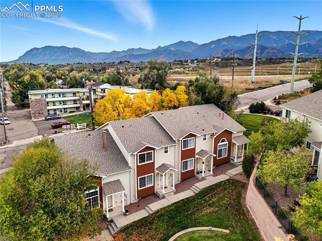 2561 Mesa Springs View