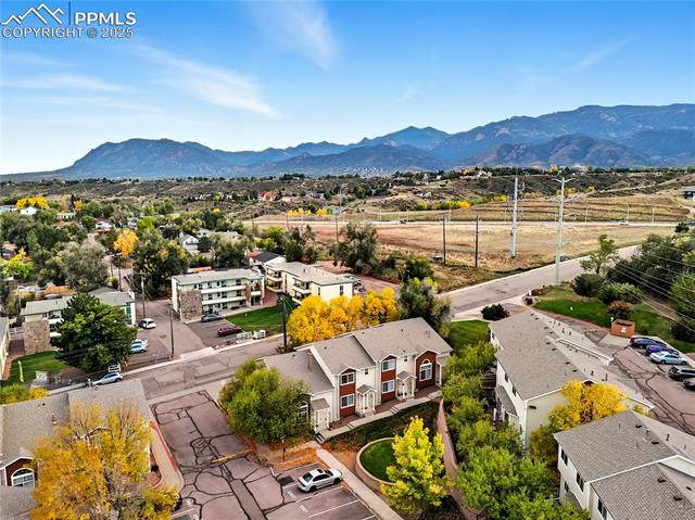 2561 Mesa Springs View