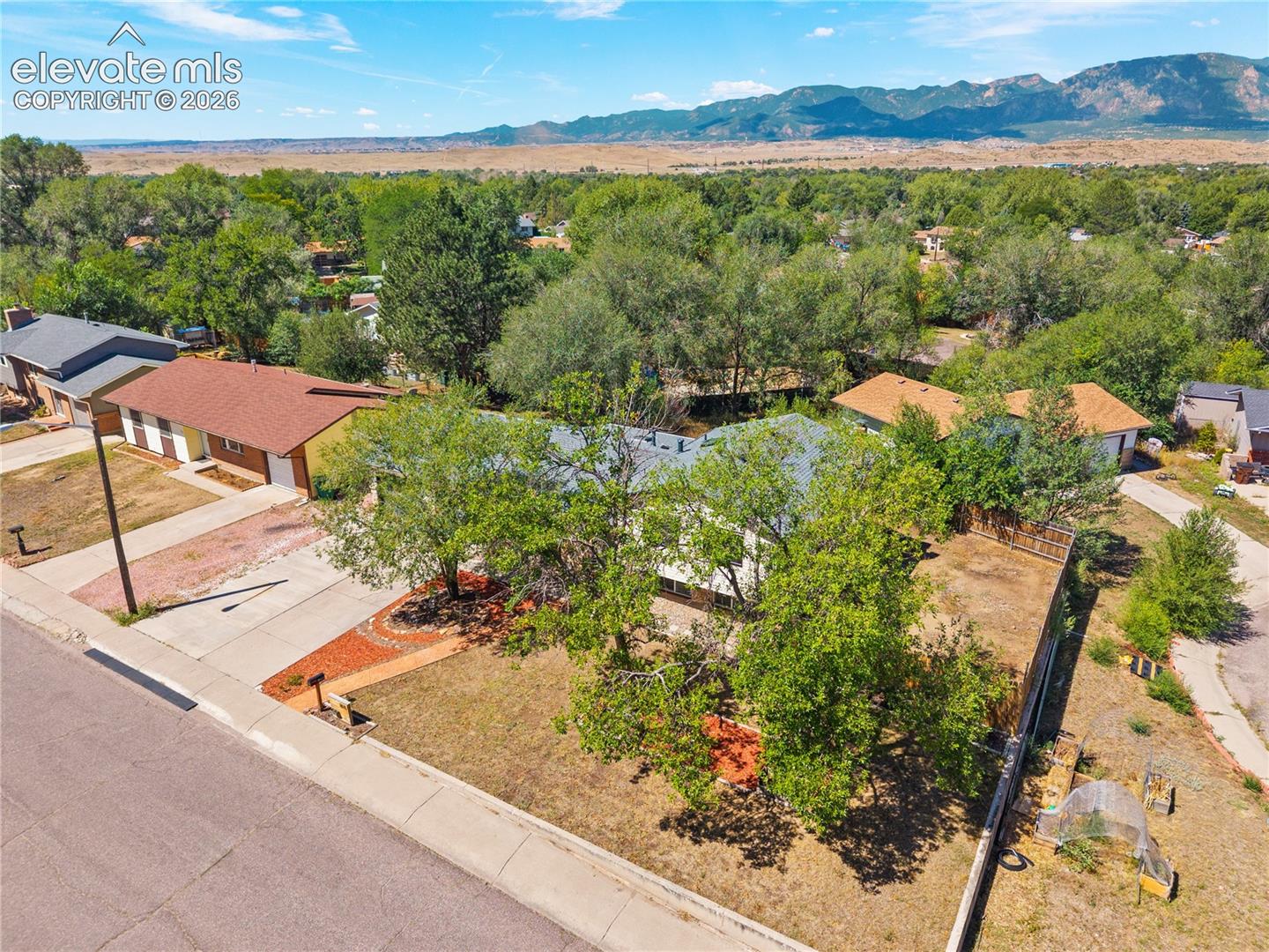 310 Cielo Vista Street
