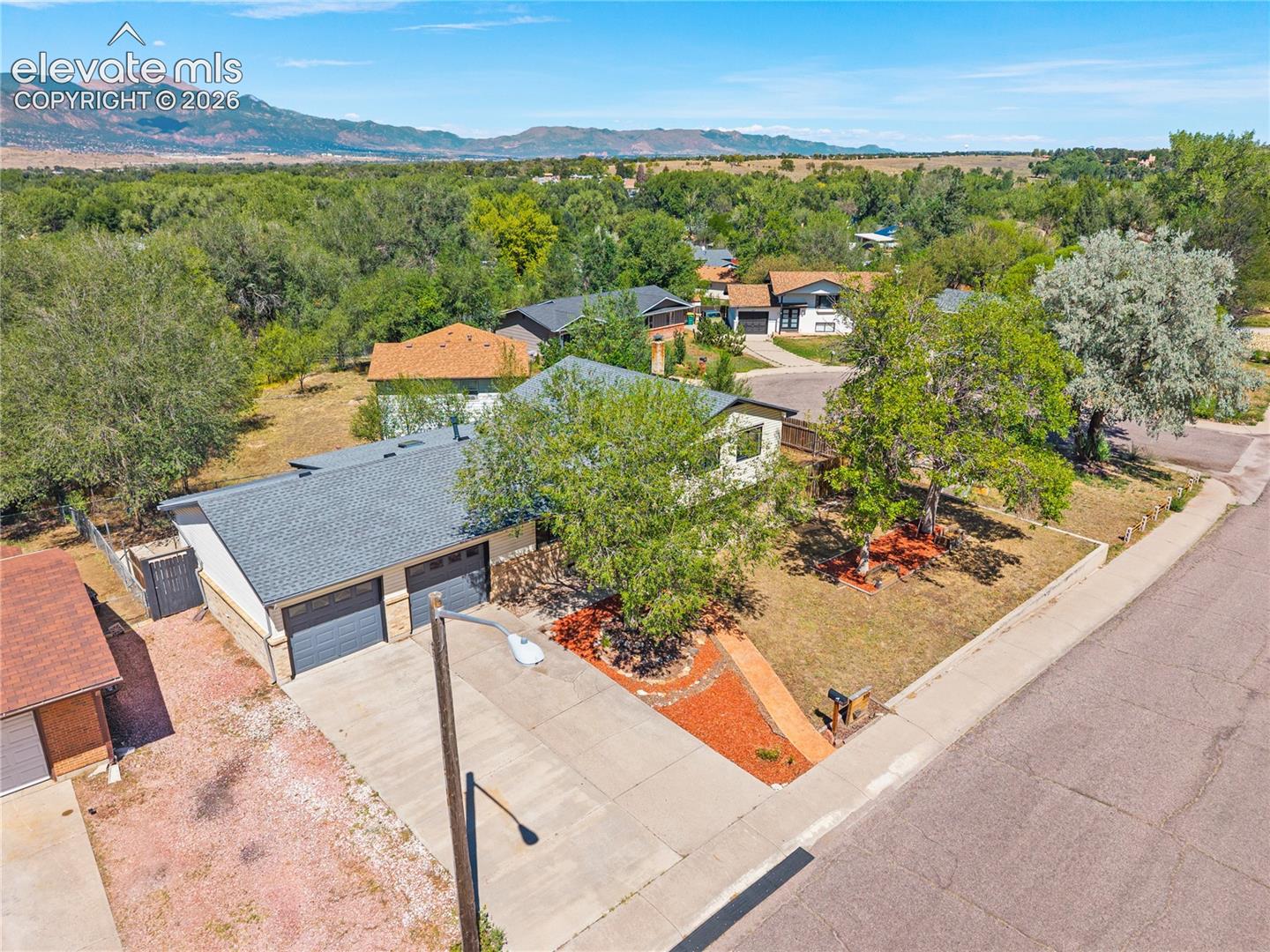 310 Cielo Vista Street