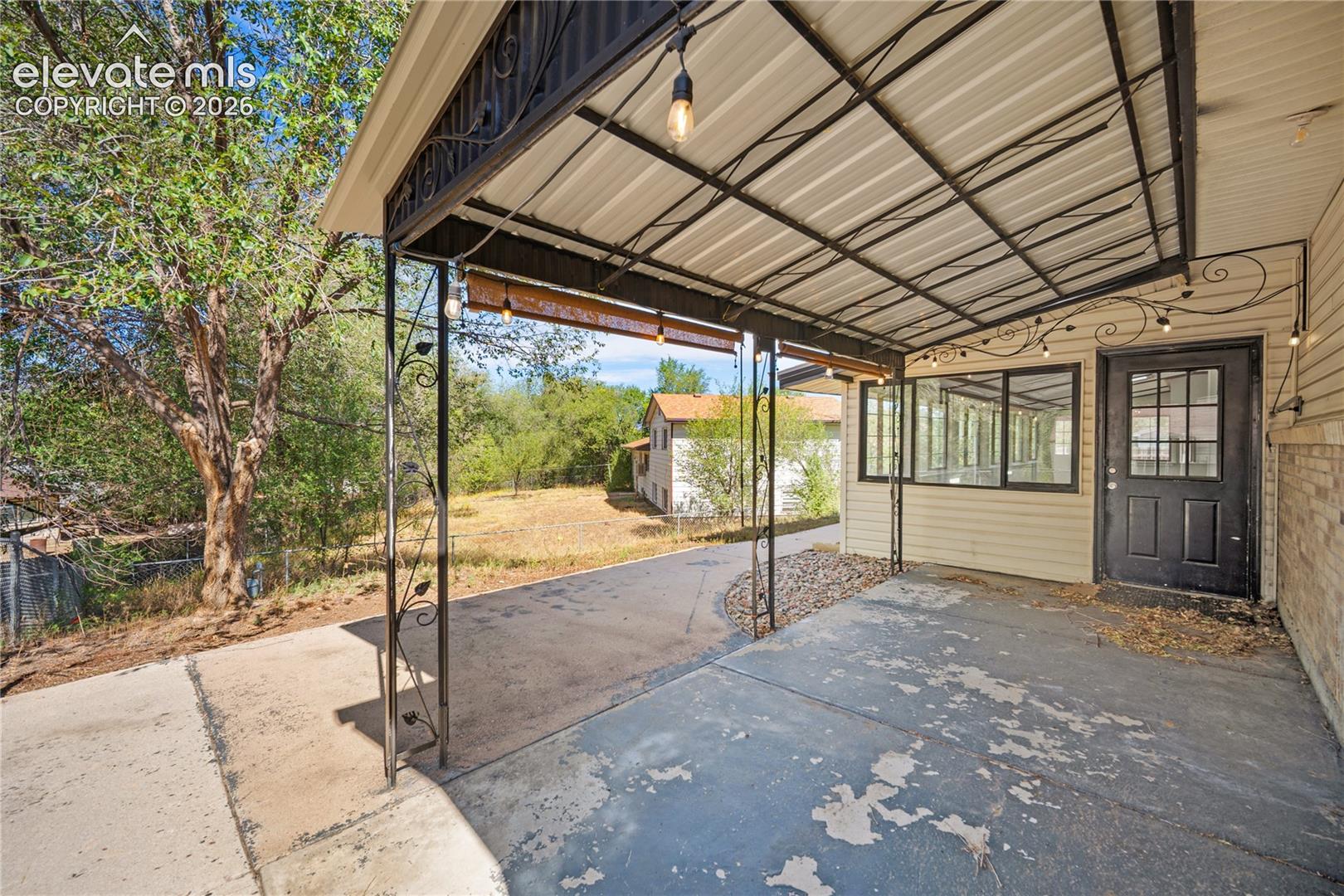 310 Cielo Vista Street
