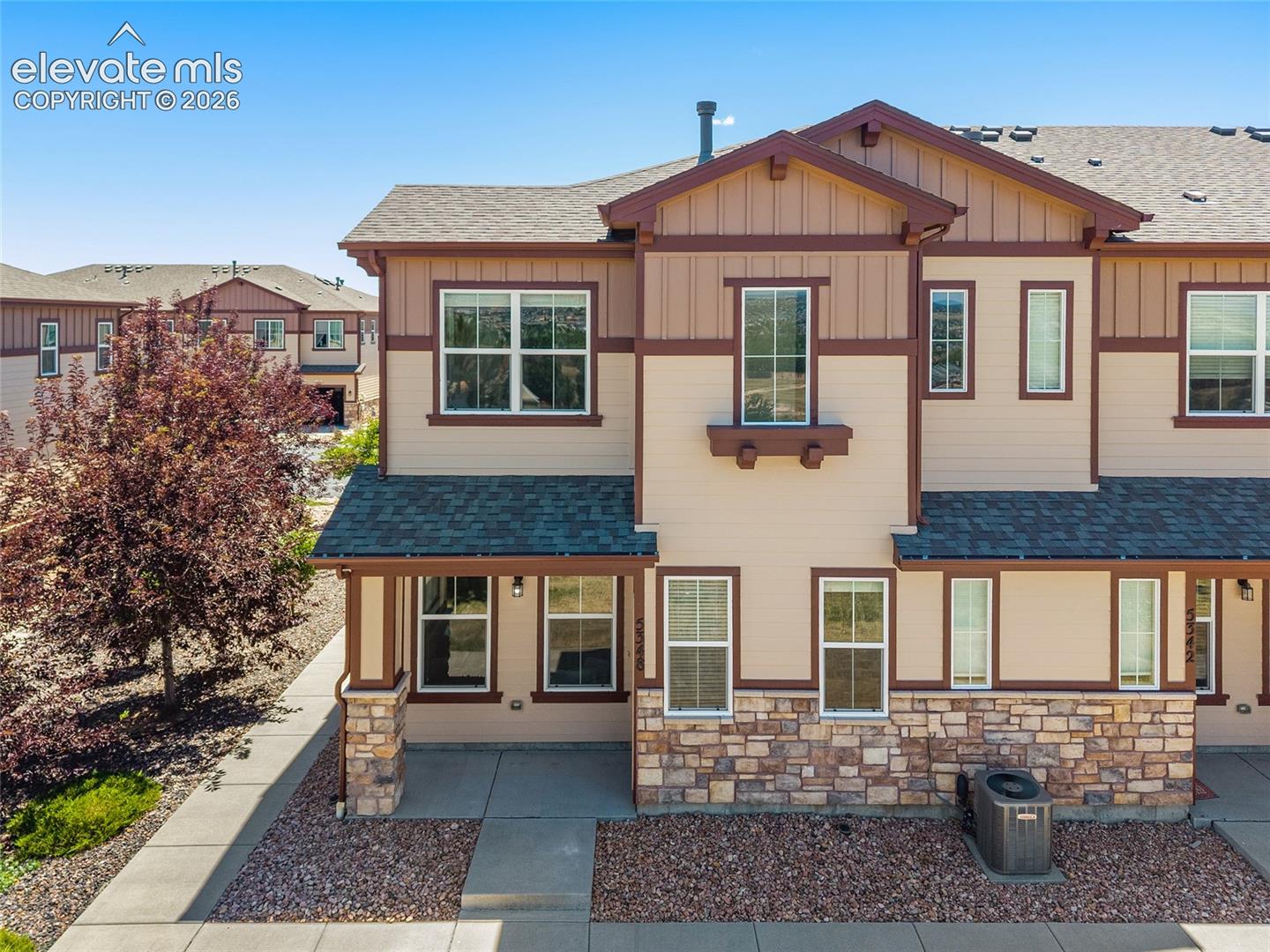 5348 Prominence Point