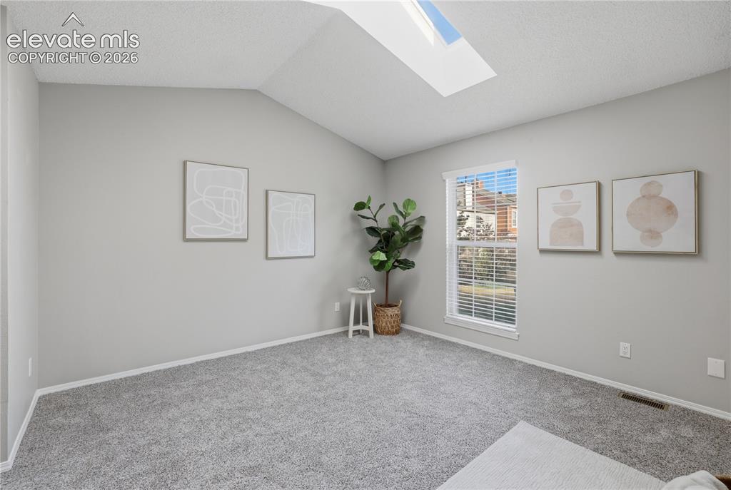 3552 Queen Anne Way