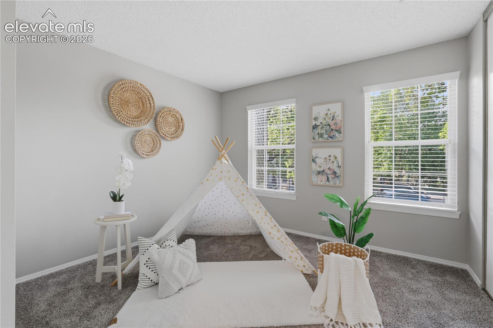 3552 Queen Anne Way