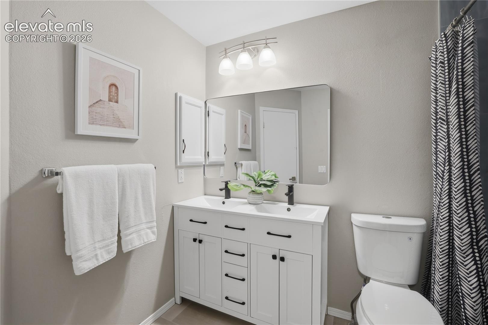 3552 Queen Anne Way