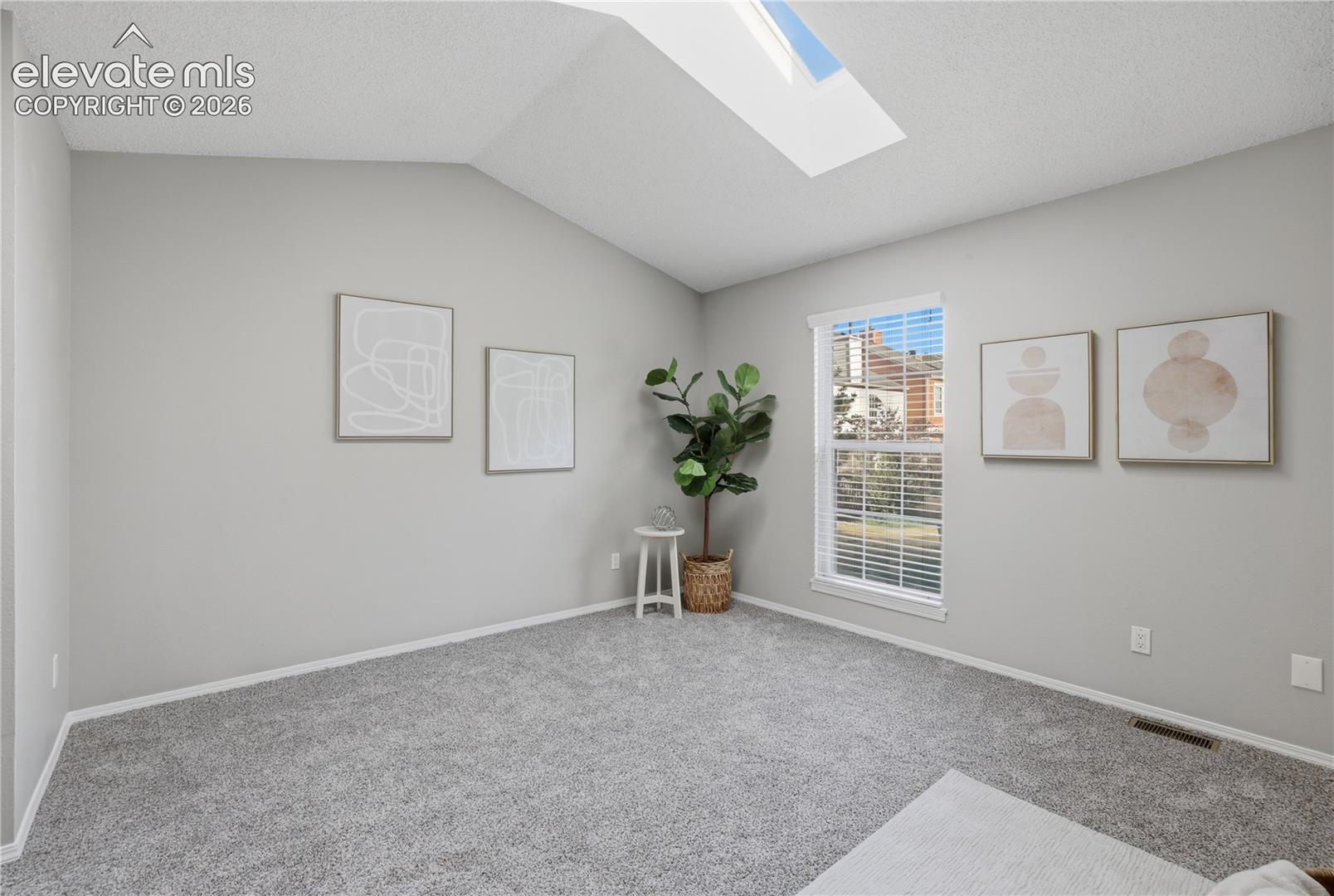 3552 Queen Anne Way
