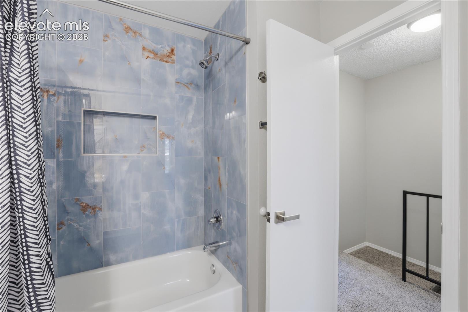 3552 Queen Anne Way