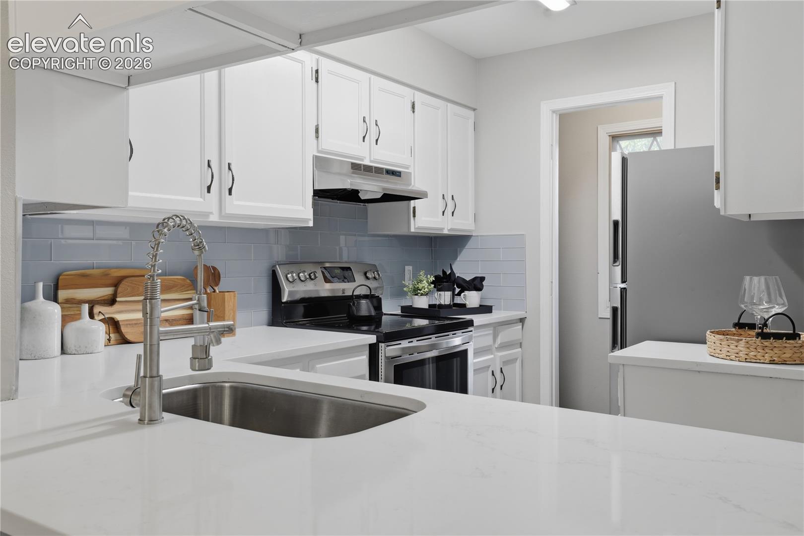3552 Queen Anne Way
