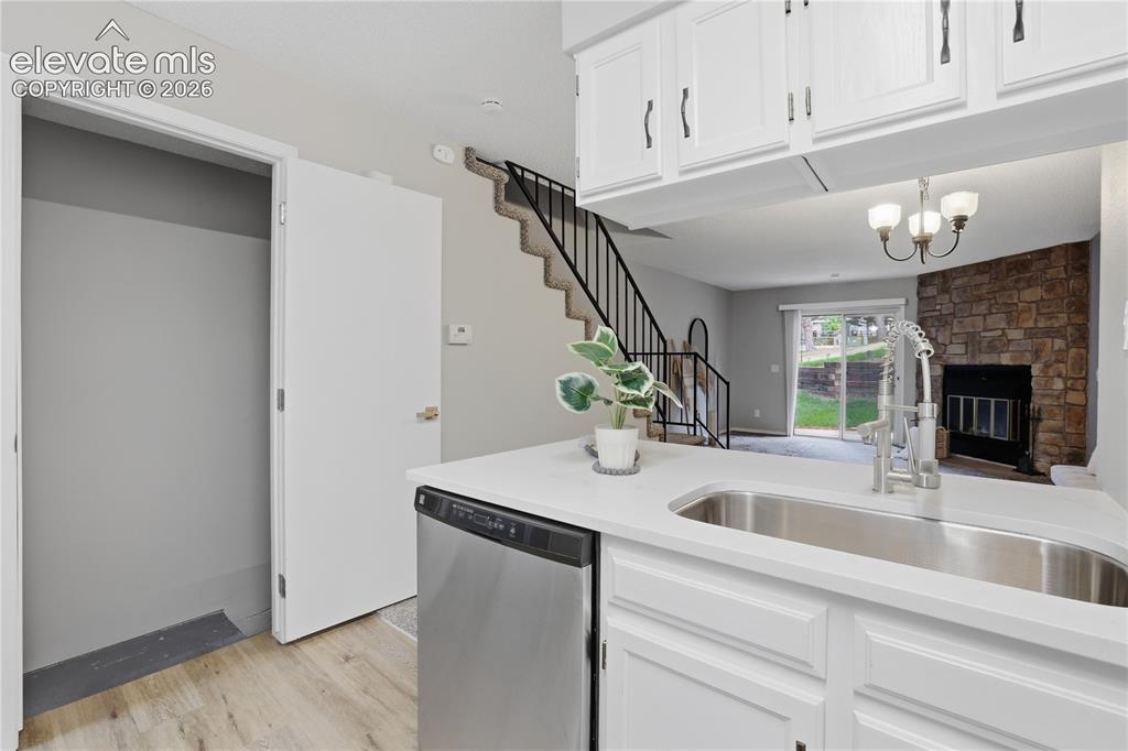 3552 Queen Anne Way