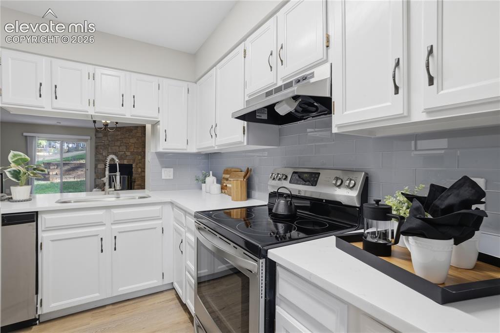 3552 Queen Anne Way