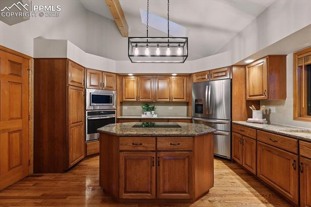 3065 Black Canyon Road