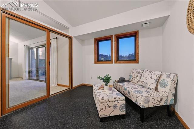 3065 Black Canyon Road