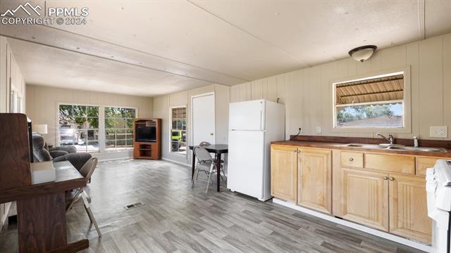 21 Sunnyland Loop Lane