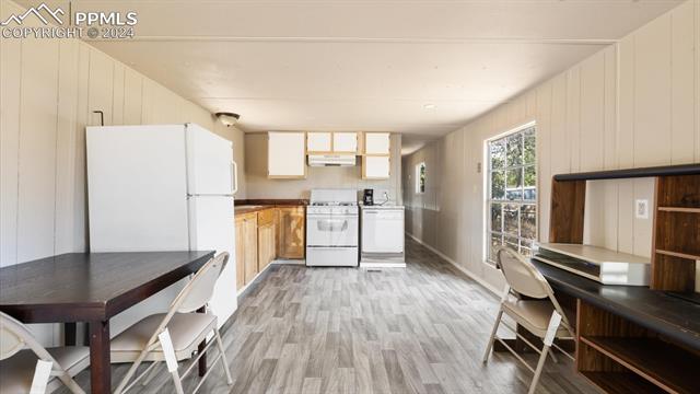 21 Sunnyland Loop Lane