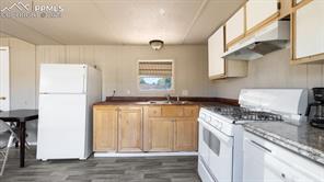 21 Sunnyland Loop Lane
