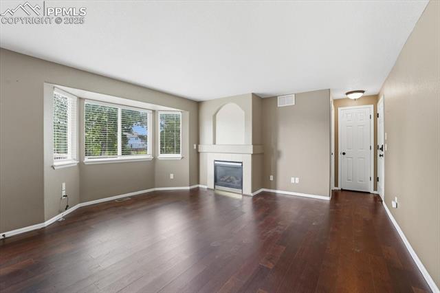 1925 Dewhirst Drive