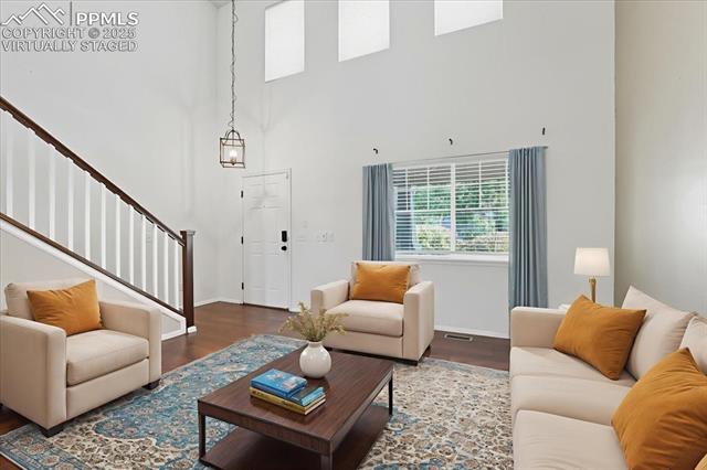 1925 Dewhirst Drive