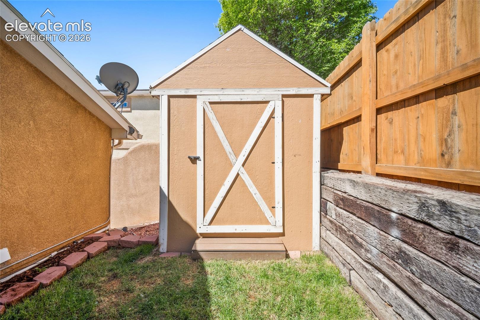 2668 Christopher Terrace