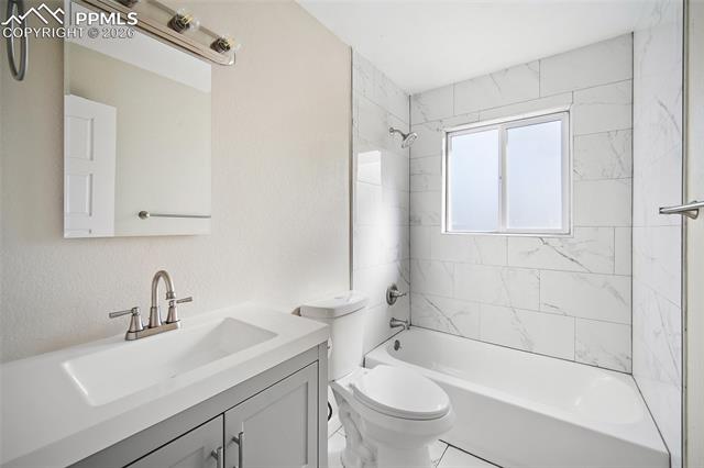 3675 Darkwood Place