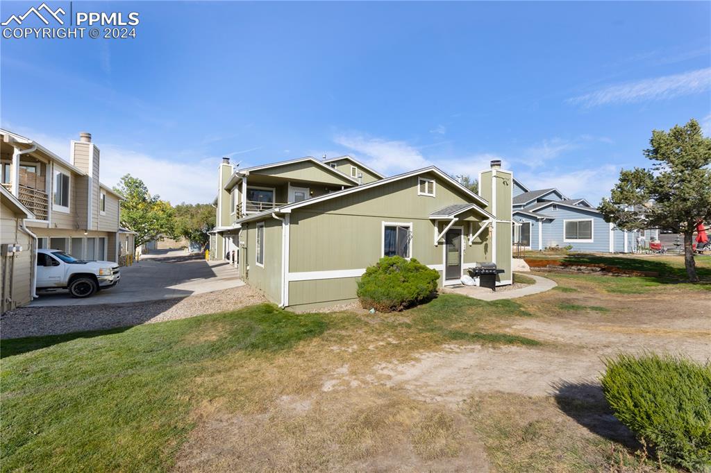 2717 Hearthwood Lane