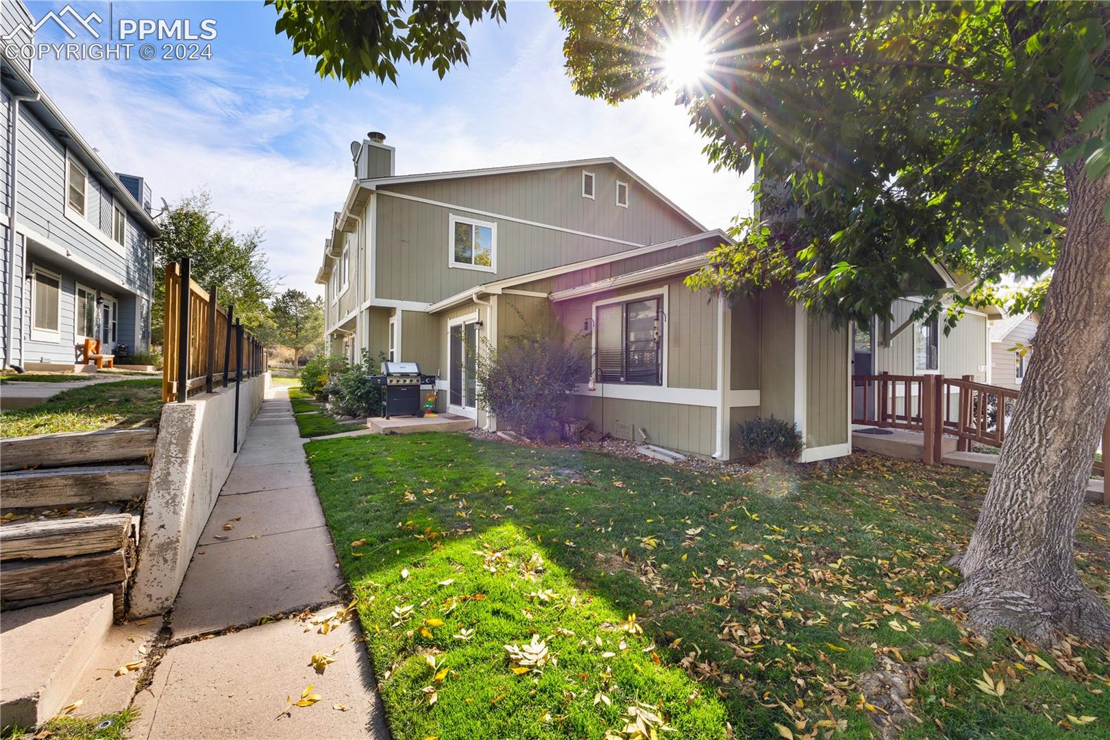 2717 Hearthwood Lane