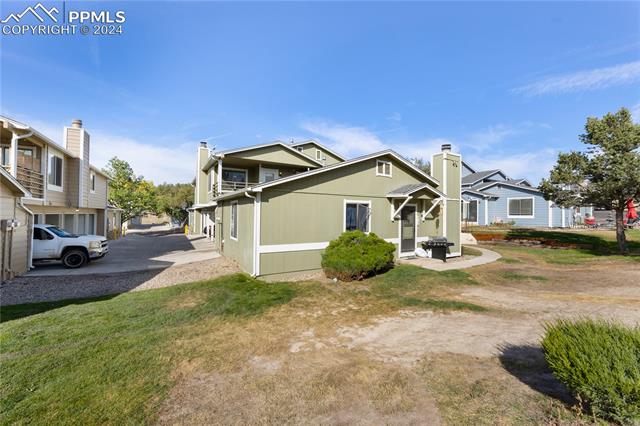 2717 Hearthwood Lane