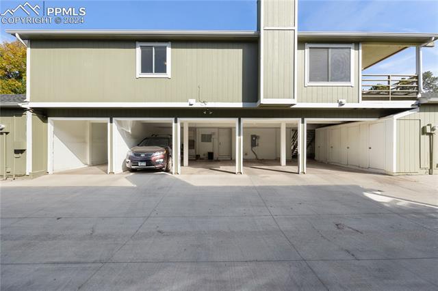 2717 Hearthwood Lane