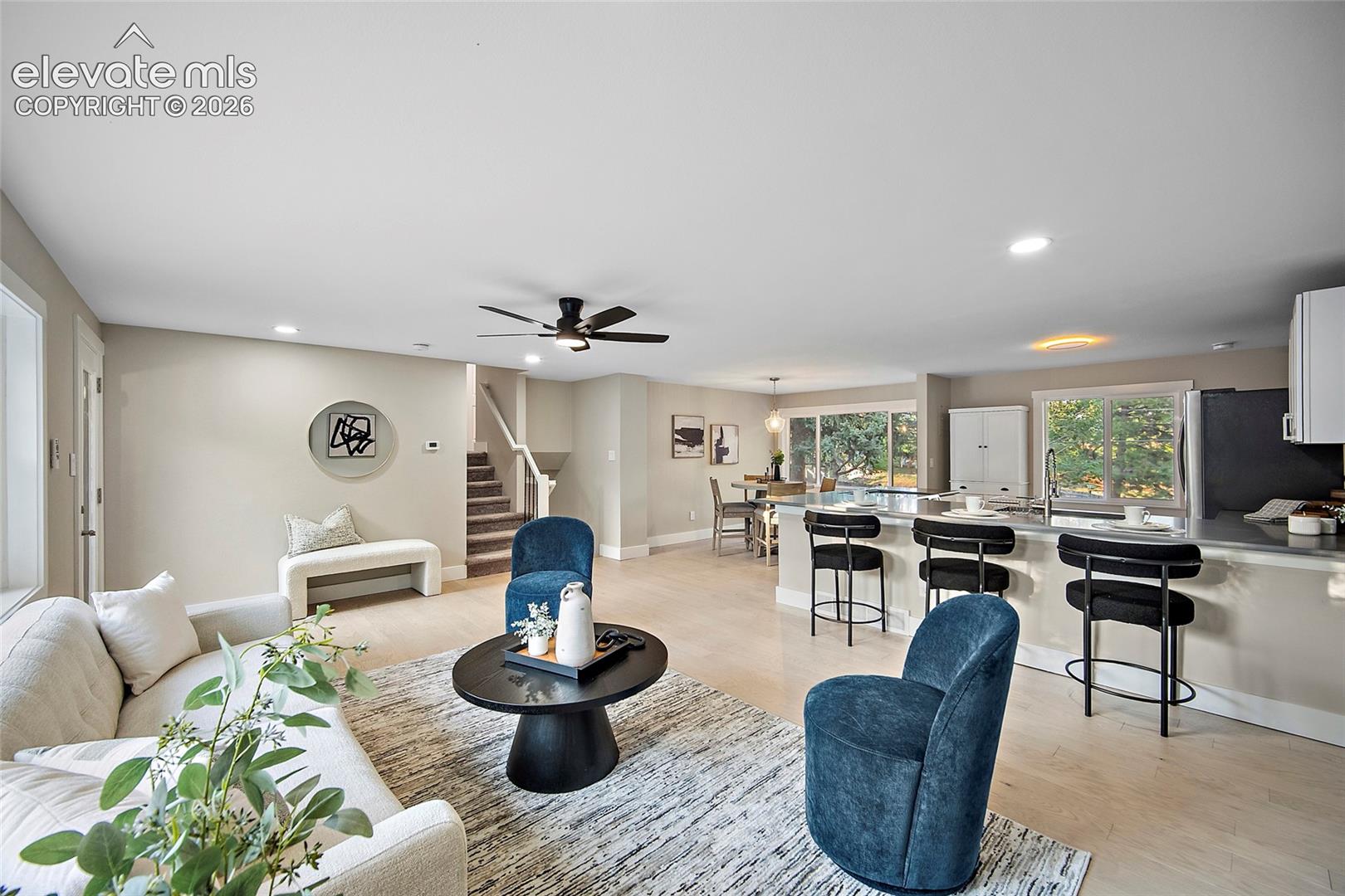 2123 Warwick Lane