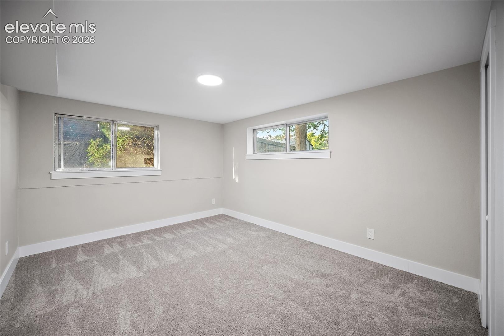 2123 Warwick Lane