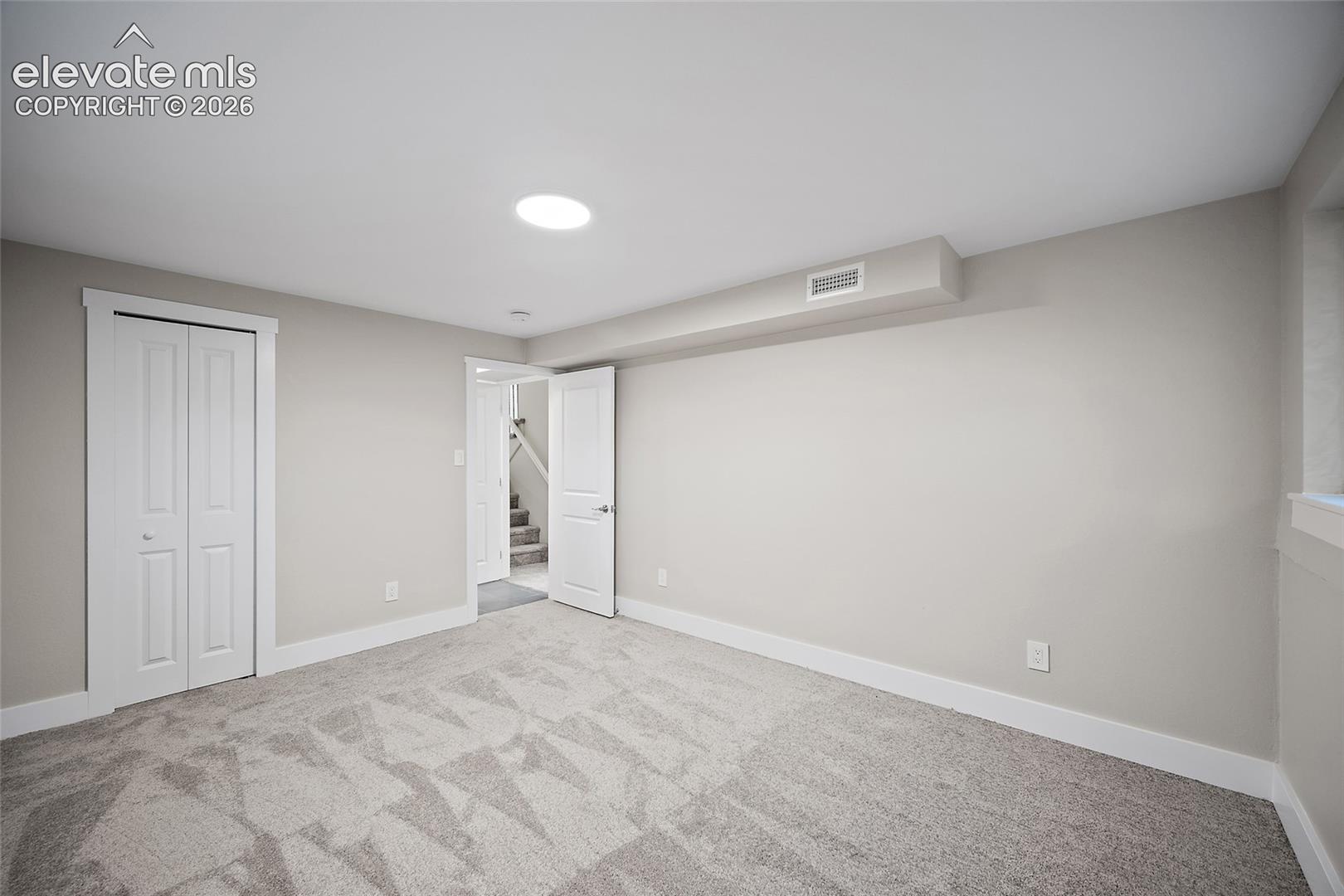 2123 Warwick Lane
