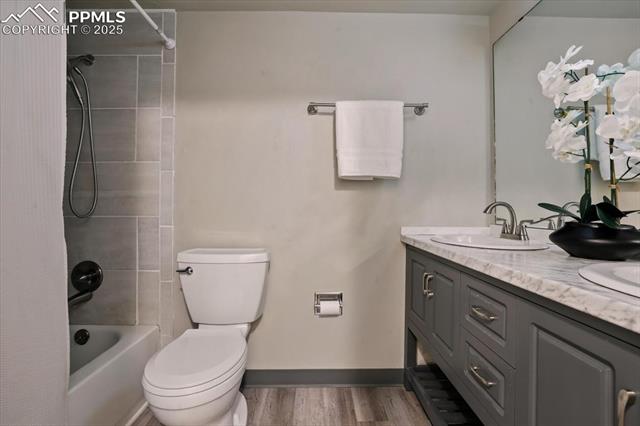 1625 N Murray Boulevard 142