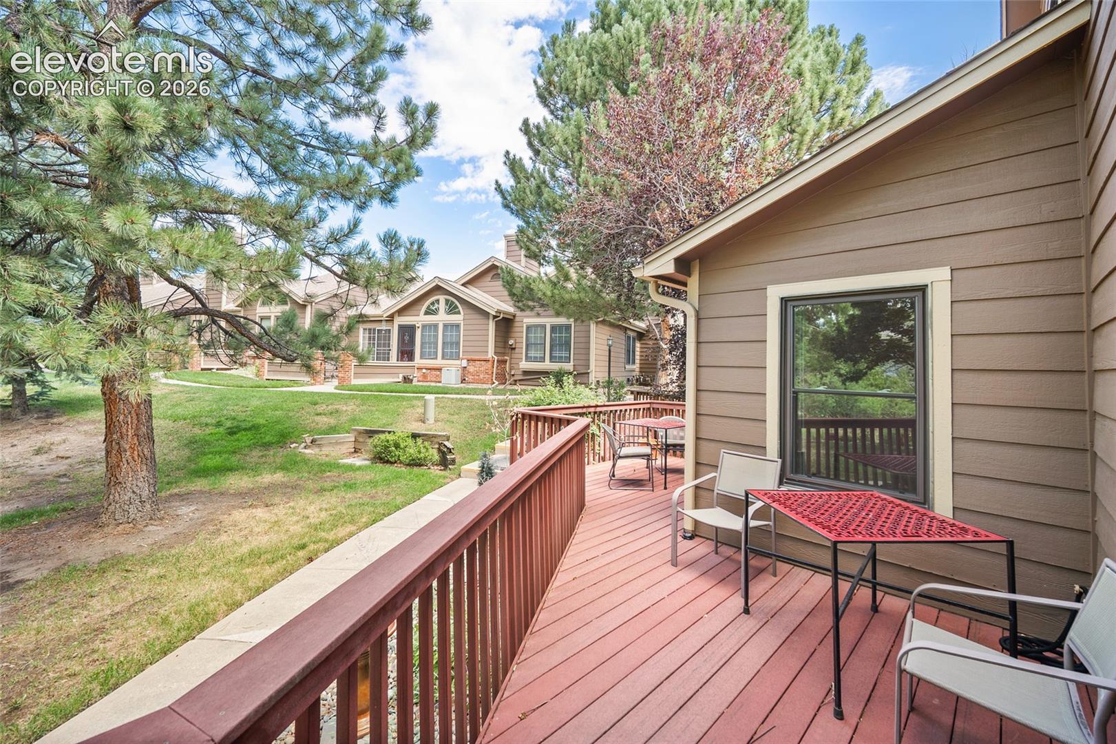 6552 Foxdale Circle