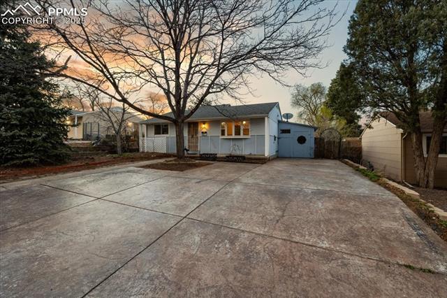 2104 Salt Drive