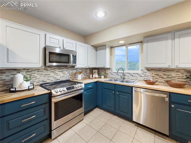 1398 Luna Drive