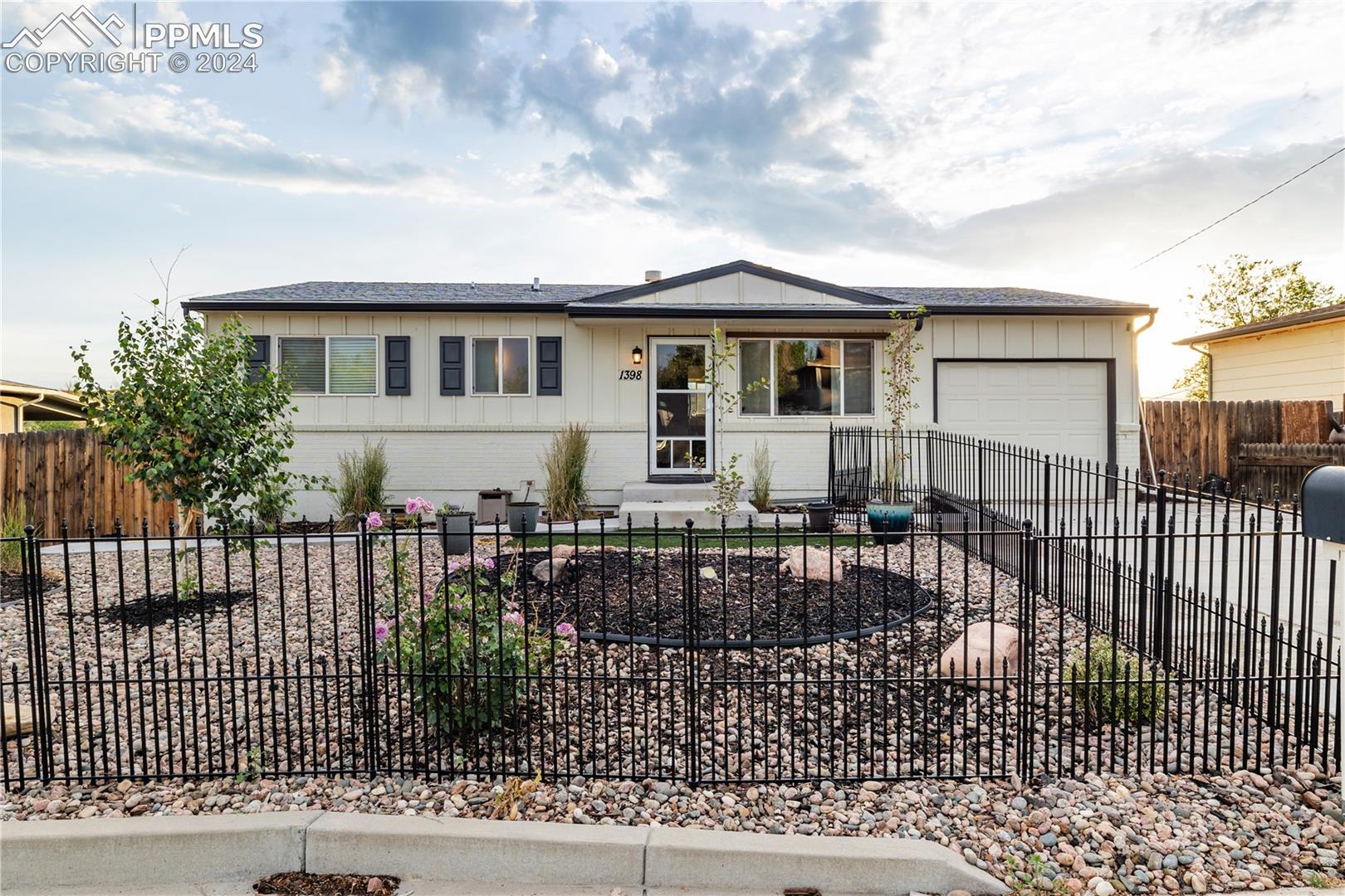 1398 Luna Drive